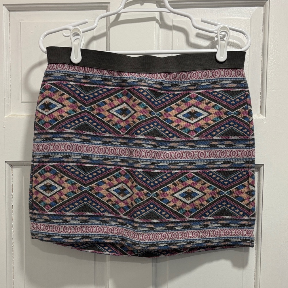 American Eagle Outfitters Geo-Pattern Mini Skirt in Black, Pink, Blue, Tan
